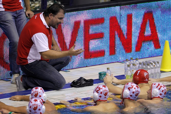 Savićeva Zvezda "potopljena" u Dubrovniku 1