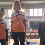 Streličari kikindskog “Apola” učestvovali na takmičenju u Nišu – Zamurovići osvojili tri medalje 5