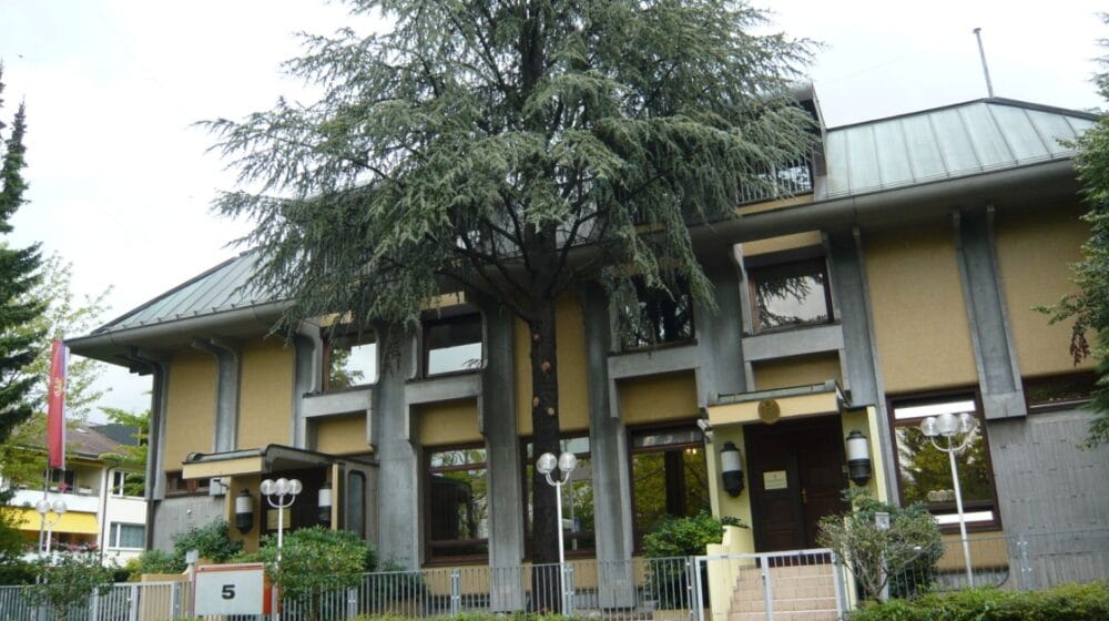 Nakon sukcesije iza SFRJ nerešen status još 16 diplomatskih objekata, uključujući Njujork i Bern 1