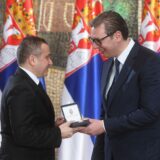 Zlatna medalja za "Arenu sport": Preplatili prenos Premijer lige 600 miliona evra, pa odlikovani za "prljav posao" 4