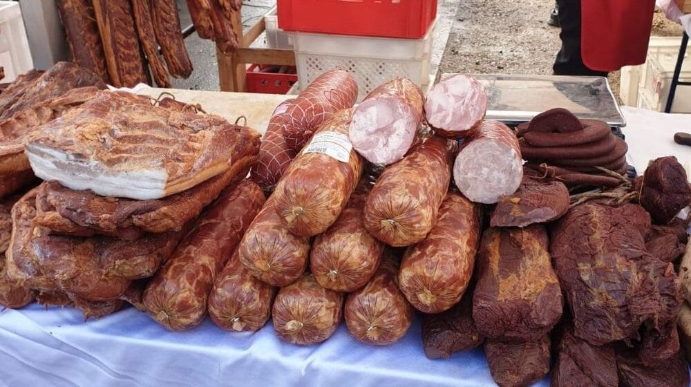 Počela manifestacija “Beloblatska kobasica” 1