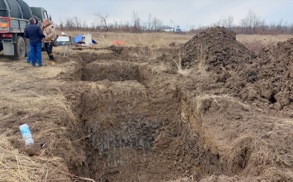 Bor: Na svom imanju zatekli radnike kako kopaju i buše zemlju bez dozvole 4