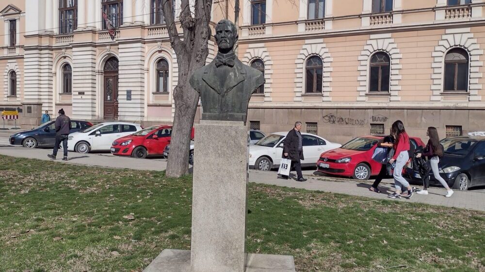 Kragujevac: Izmeštanje biste dr Mihaila Ilića opravdan i logičan potez 1