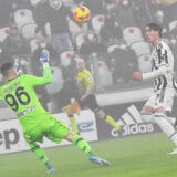 Vlahović na debiju strelac u pobedi Juventusa nad Veronom 6