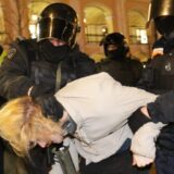 Više od 3.000 demonstranata protiv rata uhapšeno u Rusiji 4