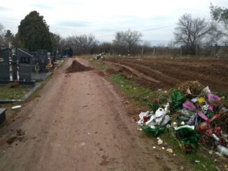 Đubre na niškom Novom groblju, u pogrebnom preduzeću se žale na manjak radnika 2