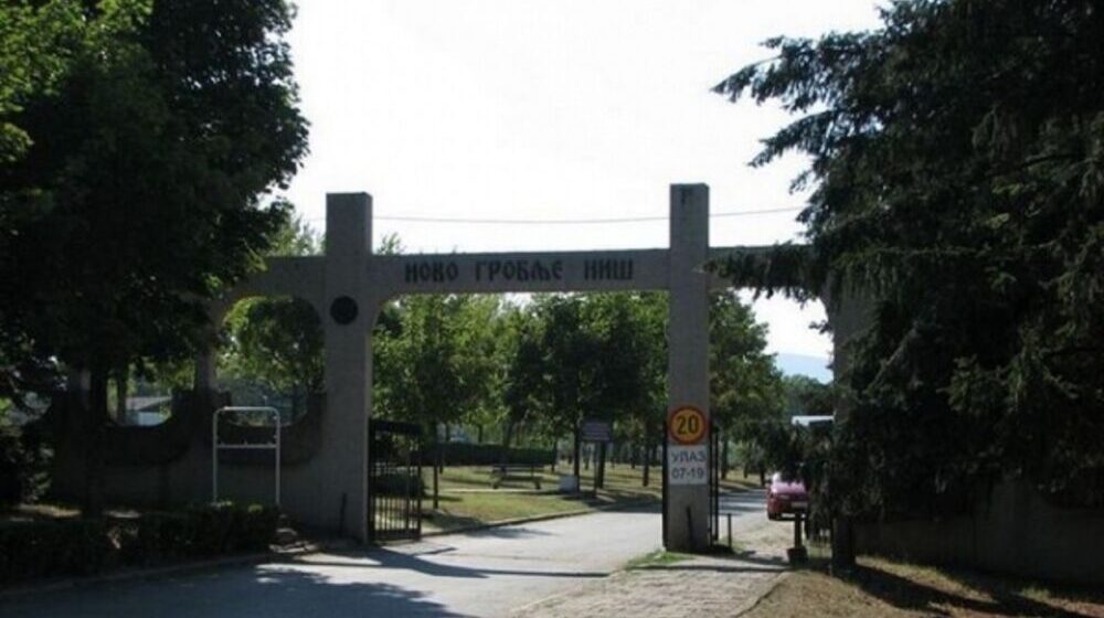 Niš: Radnici koji su “na crno” kopali grobove dobili ugovore o radu 1
