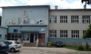 Koliki je broj zaraženih đaka u školama u Zrenjaninu, Majdanpeku, Zaječaru, Kragujevcu, Subotici, Novom Sadu, Užicu, Novom Pazaru, Nišu i Vranju 4