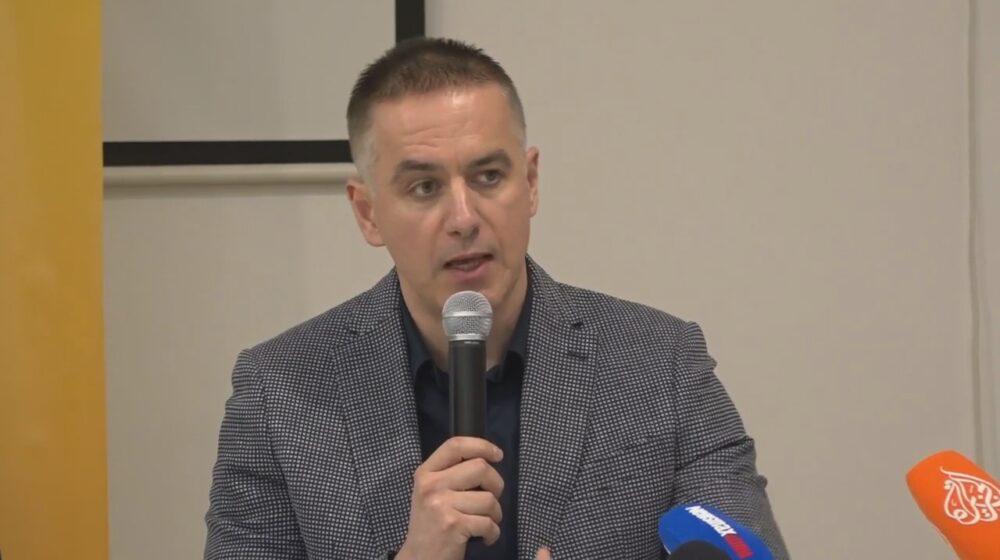 Advokat Kastratović: Nastavnica bila na času, dobila prekršajnu prijavu zbog protesta 1