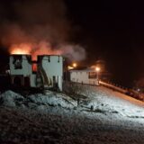 MUP: Lokalizovan požar u manastiru kod Ljubovije, nema povređenih (VIDEO) 6