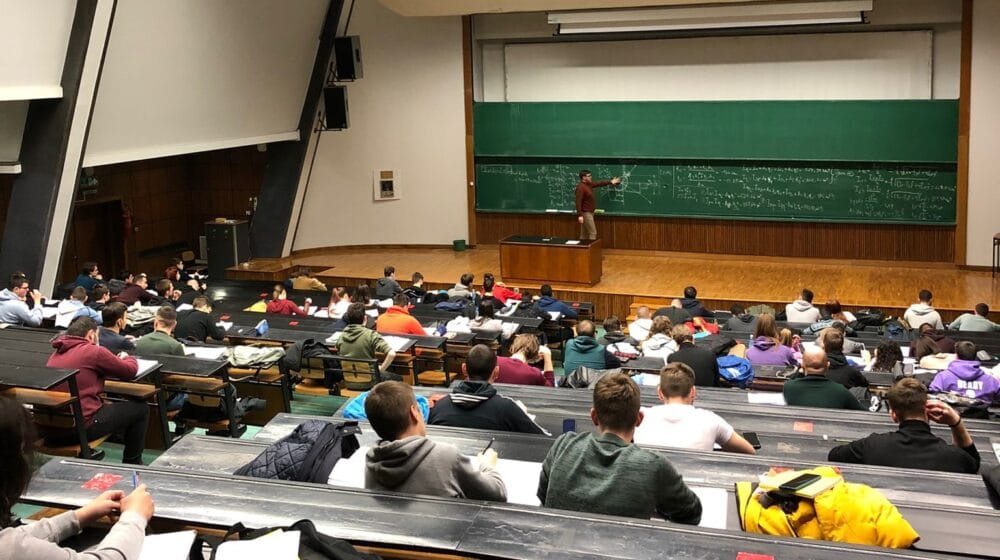 Grupno spremanje ispita na Mašinskom fakultetu: Stariji studenti pomažu mlađim kolegama 1