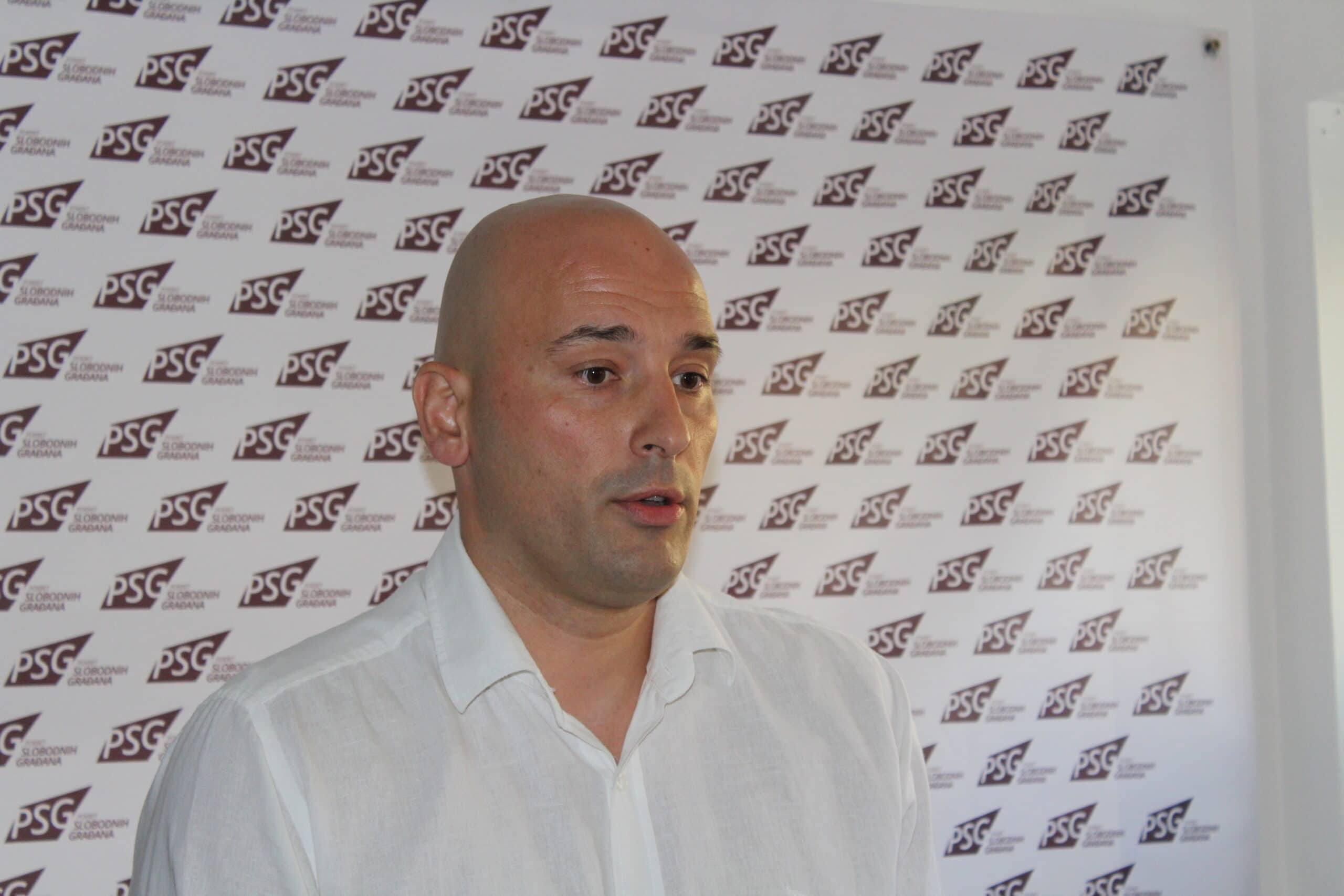 Vranjski političari: Pomoć od 100 evra za mlade je "kupovina glasova" pred aprilske izbore 4