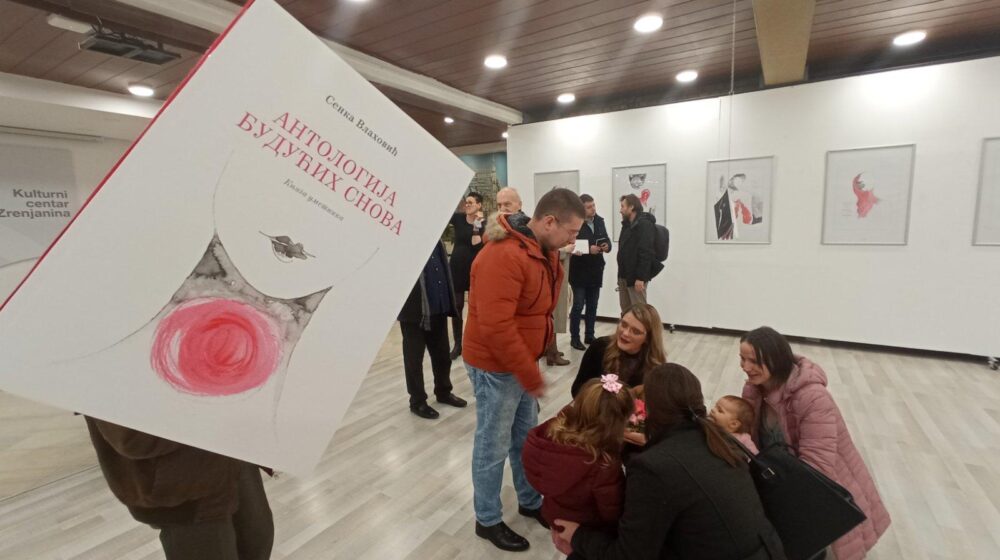 Vizuelna umetnica Senka Vlahović izložila ilustracije o snovima u Zrenjaninu 1