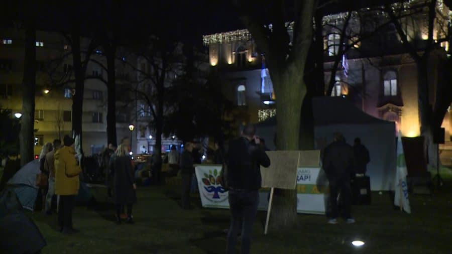 Počeo ekološki protest u Beogradu, postavljeni šatori za "kampovanje" aktivista 1