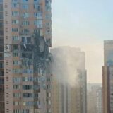 Ukrajinska vojska: Napadnut centar Kijeva, pogođena stambena zgrada 6