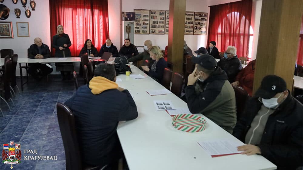 Kragujevac: Stanovnici sela Lužnice upoznati sa podsticajima u poljoprivredi 1