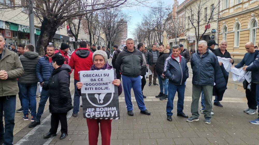 Protest u Šapcu podržali poljoprivrednici iz Srbobrana 1