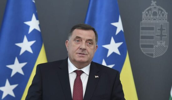 Dodik optužio lidere opozicije da od SAD traže da ga uklone s političke scene 12