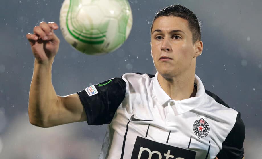 Pantiću operisano koleno 1