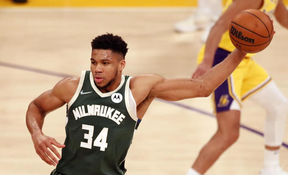 Braća Adetokumbo u istom timu 1