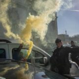 Policija ispalila suzavac na protestima u Parizu 5