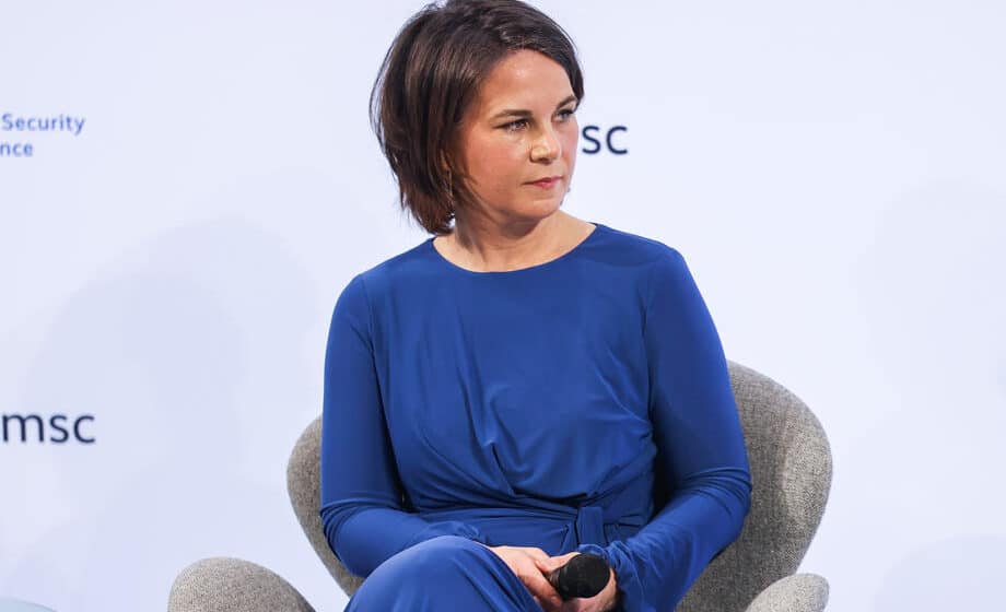 U strahu od sankcija Dodik izvređao Berbok 1