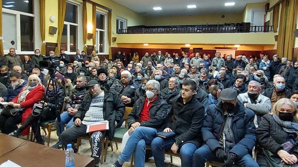 Meštani Oštrelja: Ako grad Bor i država Srbija ne stanu na našu stranu za nas ovde više nema života 1