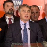 "Kandidatura Bećirovića umanjuje šanse Komšiću” 15