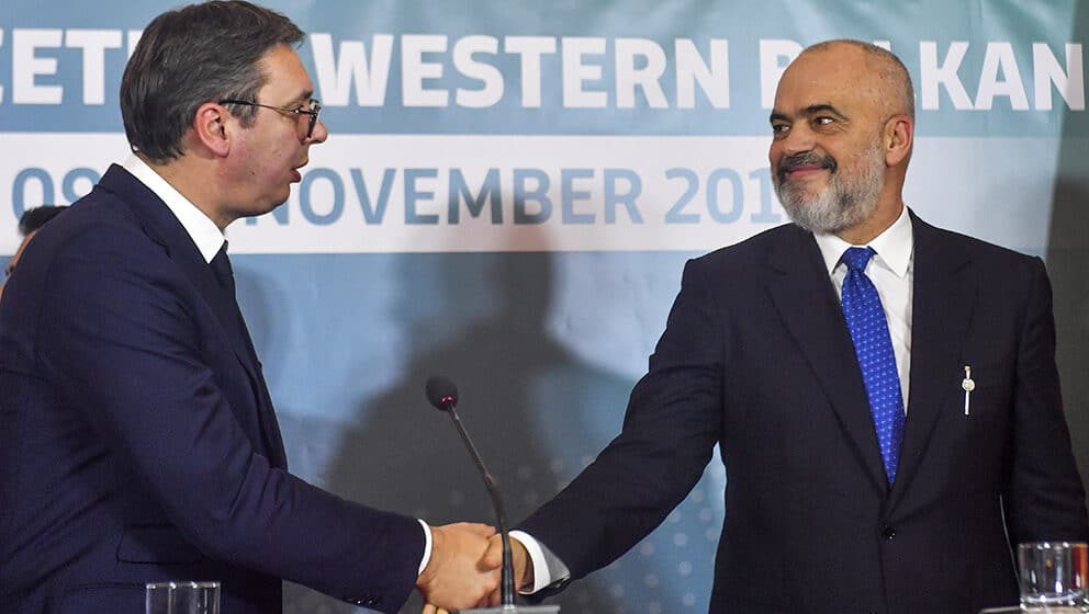 "Kratki pozdrav sa prijateljem": Vučić kratko sa Ramom na margini zasedanja Generalne skupštine UN 1