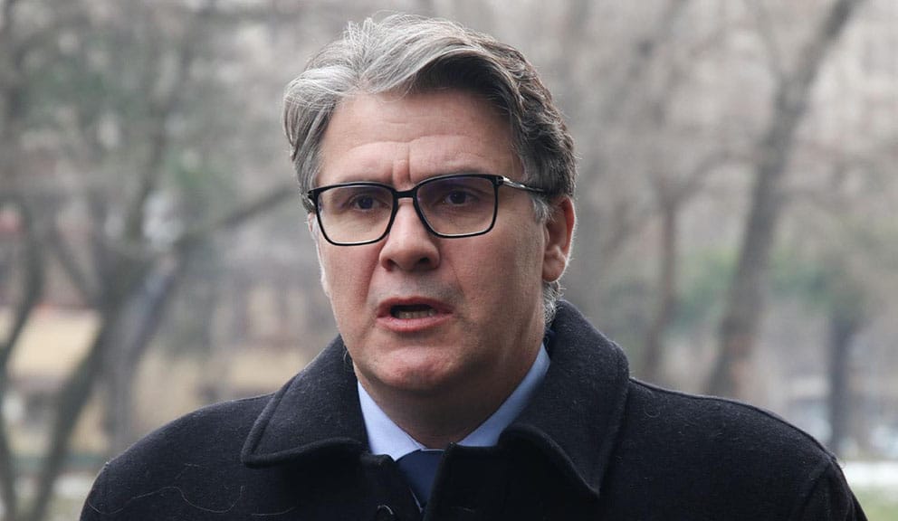 U najneizvesnijoj trci do sada članovi Demokratske stranke danas biraju predsednika 5