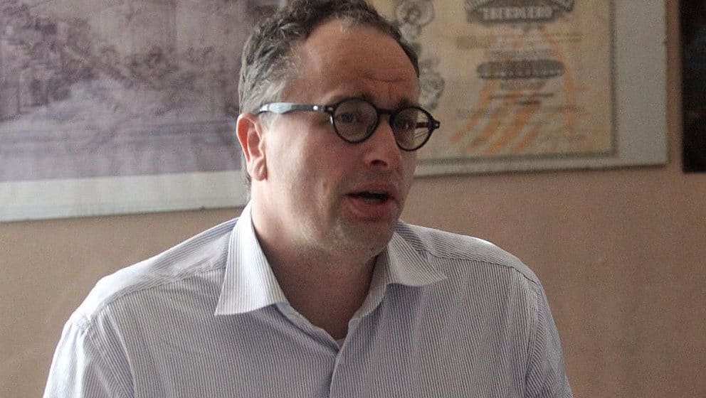 Ognjen Radonjić: Ostajemo u pogrešnom vozu gde su sve stanice pogrešne, poput ove u Novom Sadu... 1