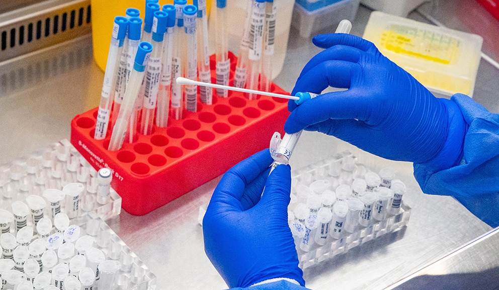 SAD uvodi obavezan antikovid test za kineske putnike: Strah od novih varijanata virusa u Kini 3 SAD uvodi obavezan antikovid test za kineske putnike: Strah od novih varijanata virusa u Kini 2