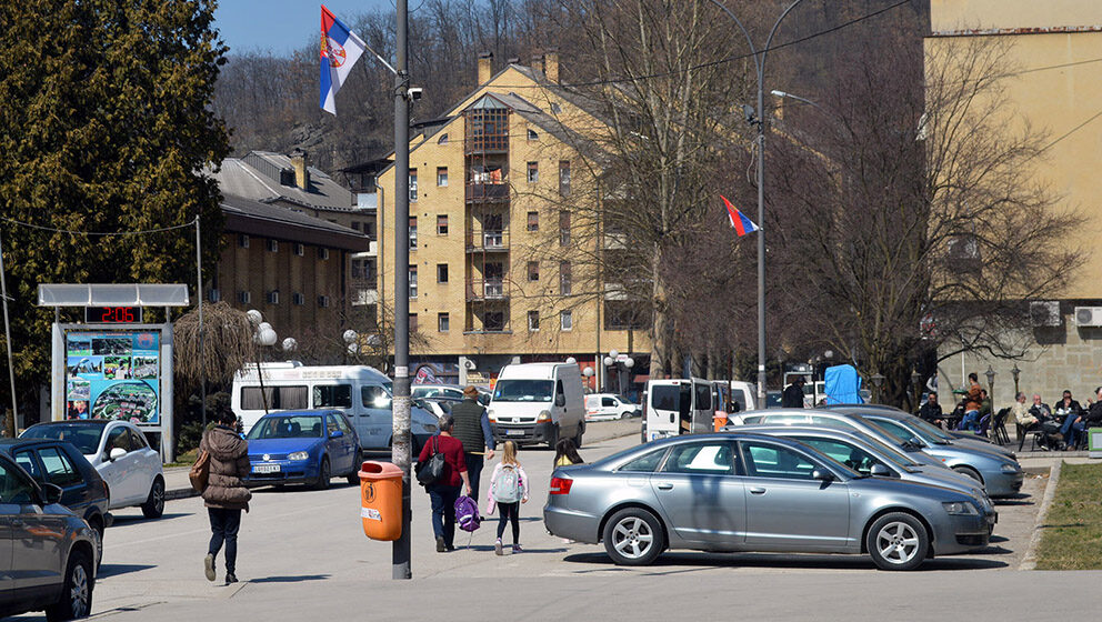 Lučani uoči prevremenih lokalnih izbora: Ulice oprane 2018. pa pre nekoliko dana (FOTO) 1