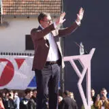 Vučić u Leskovcu poručio da će kampanja SNS trajati najkraće, a ne kao drugima godinama 14