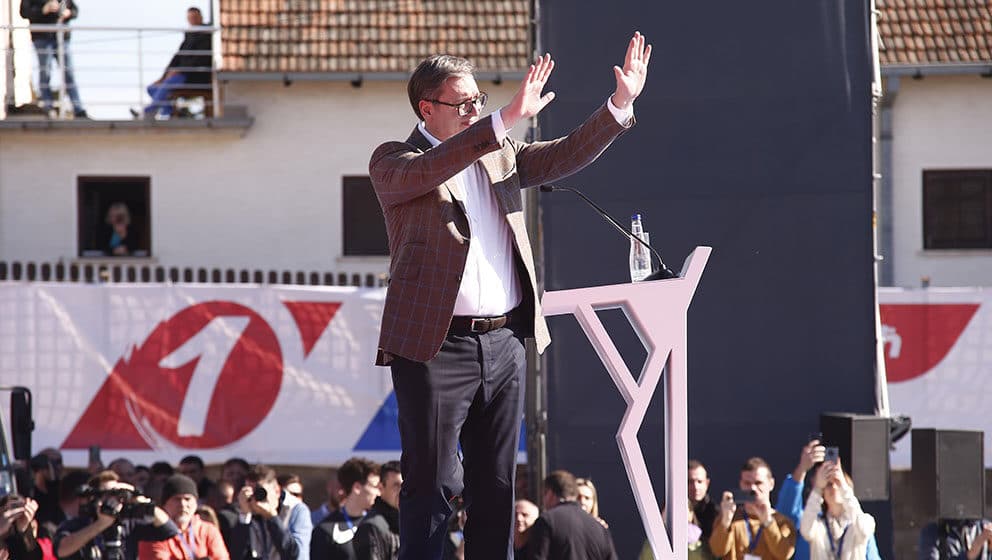 Vučić u Leskovcu poručio da će kampanja SNS trajati najkraće, a ne kao drugima godinama 1