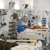 Od "korona je pobeđena" do "nije još gotovo": kontradiktorne izjave vlasti čine da sve postane moguće 4