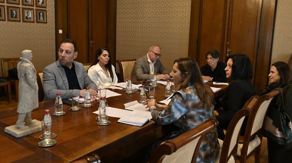 Grad Beograd: Usvojeno rešenje budućeg spomenika Milošu Crnjanskom 1