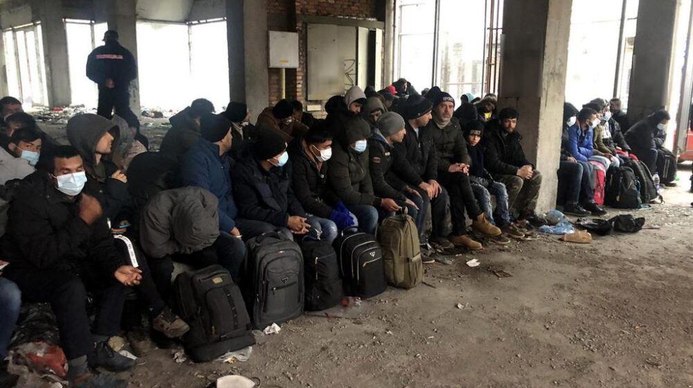 Policija u centru Beograda pronašla 84 ilegalna migranta 1