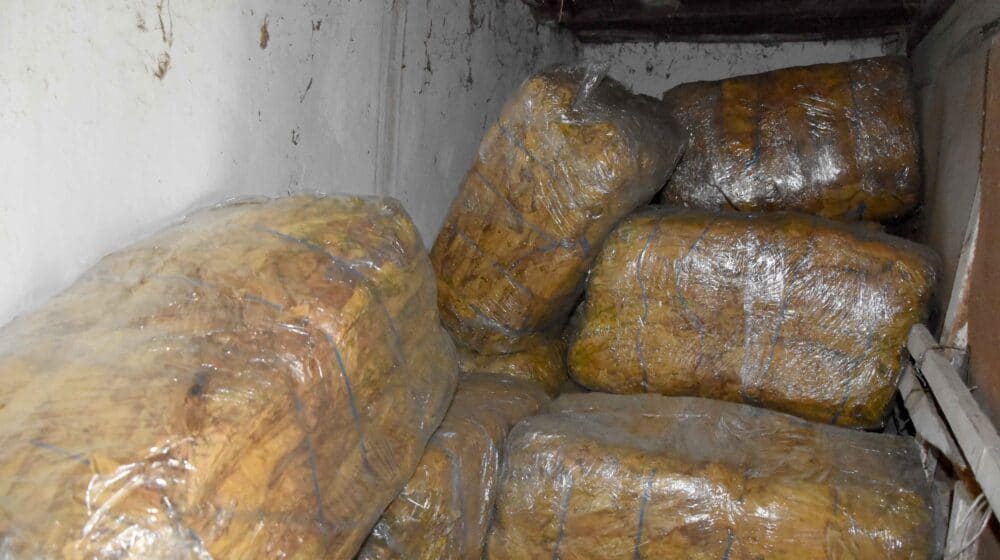 Policija zaplenila skoro 700 kilograma duvana u dve odvojene akcije 7