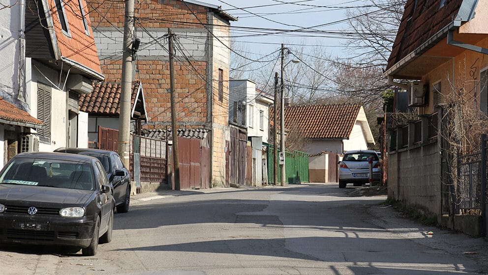 Reporterka Danasa u Marinkovoj bari: Za Vesićevu posetu čuli na TV-u 1