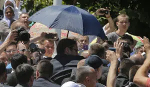 "Ubistvo više od 8.000 Bošnjaka u Srebrenici ne može se nazvati genocidom": Šta je još Vučič juče rekao o tom masakru? 5