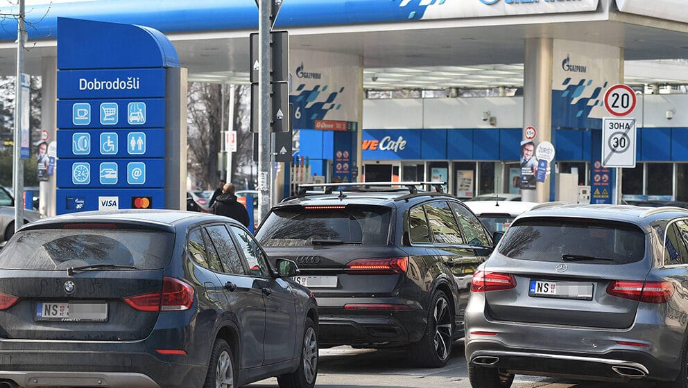 Ministarstvo objavilo tačne cene goriva: Benzin 176,05 dinara, dizel 187,23 dinara 1