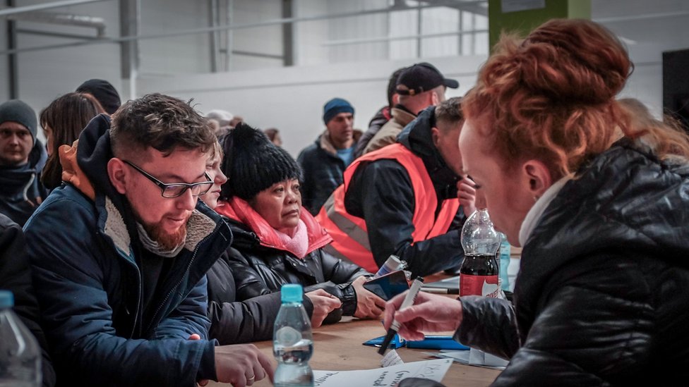 Rat u Ukrajini i izbeglice: Kako razvrstavaju izbeglice na poljskoj granici 5 Refugees applying for assistance