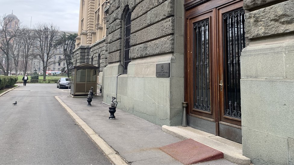 Izbori u Srbiji: Da li je politika pristupačna osobama sa invaliditetom 3 ulaz, osobe sa invaliditetom, skupština