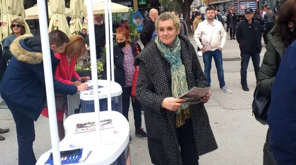 Na leto otvaranje bazena vrednog 20 miliona, iz užičkog SSP-a pitaju da li je popločan pločicama od bisera 5