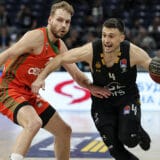 Sudar dve forme u usponu 9