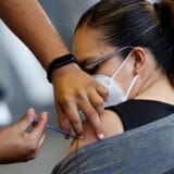 Četvrta doza kratko štiti od zaražavanja, ali sprečava hospitalizaciju 6