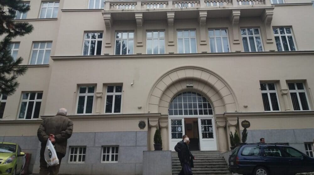 Članovi hora vranjske Gimnazije nagrađeni na Republičkom takmičenju u pevanju tradicionalne pesme 1