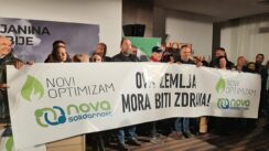 20220318_203224 Tribina Novog optimizma: "Oterati zlo koje zagađuje Srbiju" 4