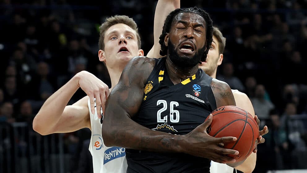 U osmini finala na Veneciju ili Budućnost 1